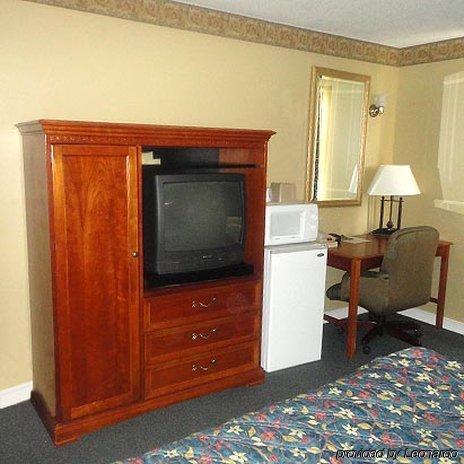 Days Inn By Wyndham West Branch Iowa City Area Szoba fotó