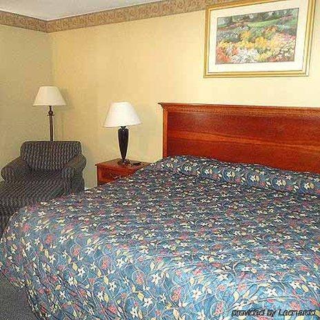Days Inn By Wyndham West Branch Iowa City Area Szoba fotó